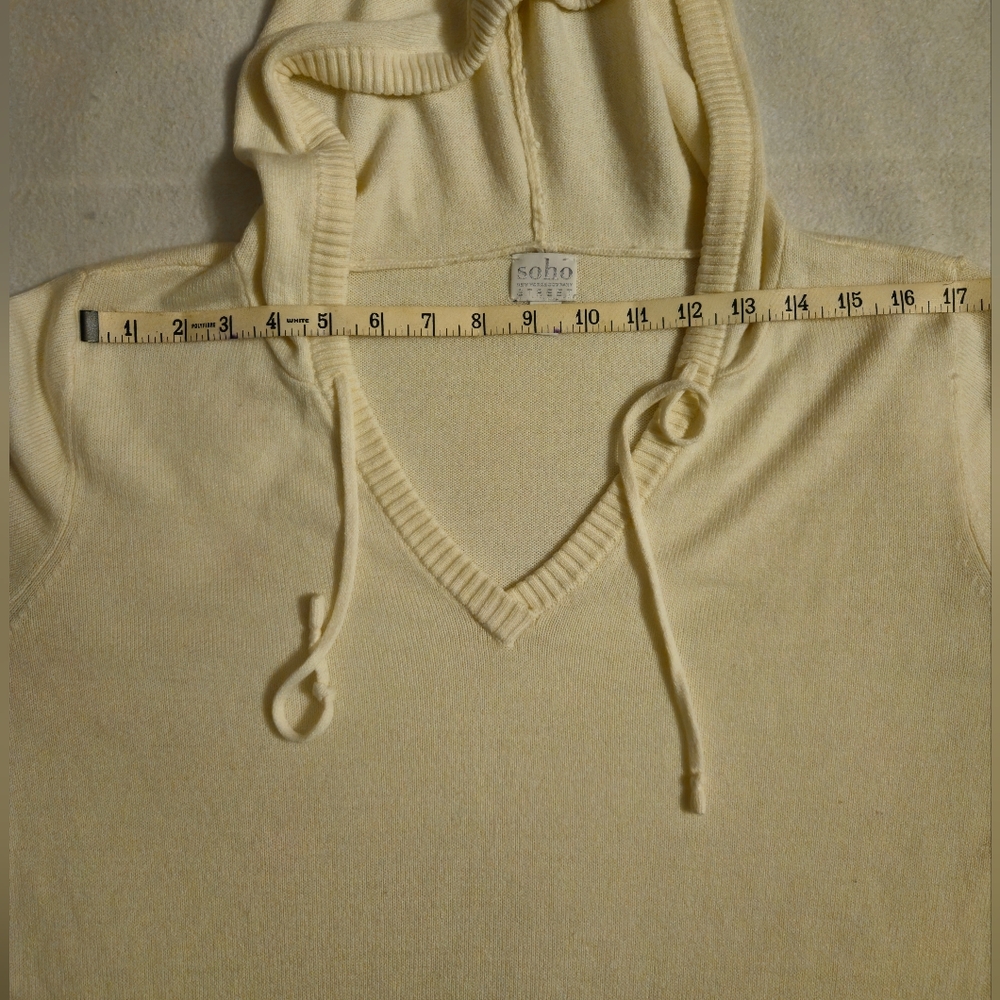 New York & Company Soho Street Beige Knitwear - Picture 6 of 9
